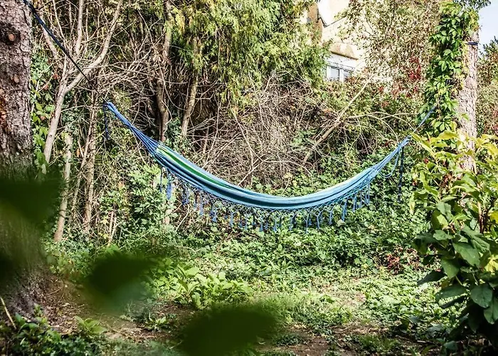 Pouringraz Fuer Kunst- Und Tennisliebhaber Štýrský Hradec