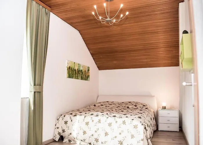 Apartman Pouringraz Fuer Kunst- Und Tennisliebhaber *