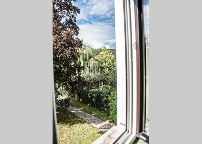 Apartment Pouringraz Fuer Kunst- Und Tennisliebhaber Graz